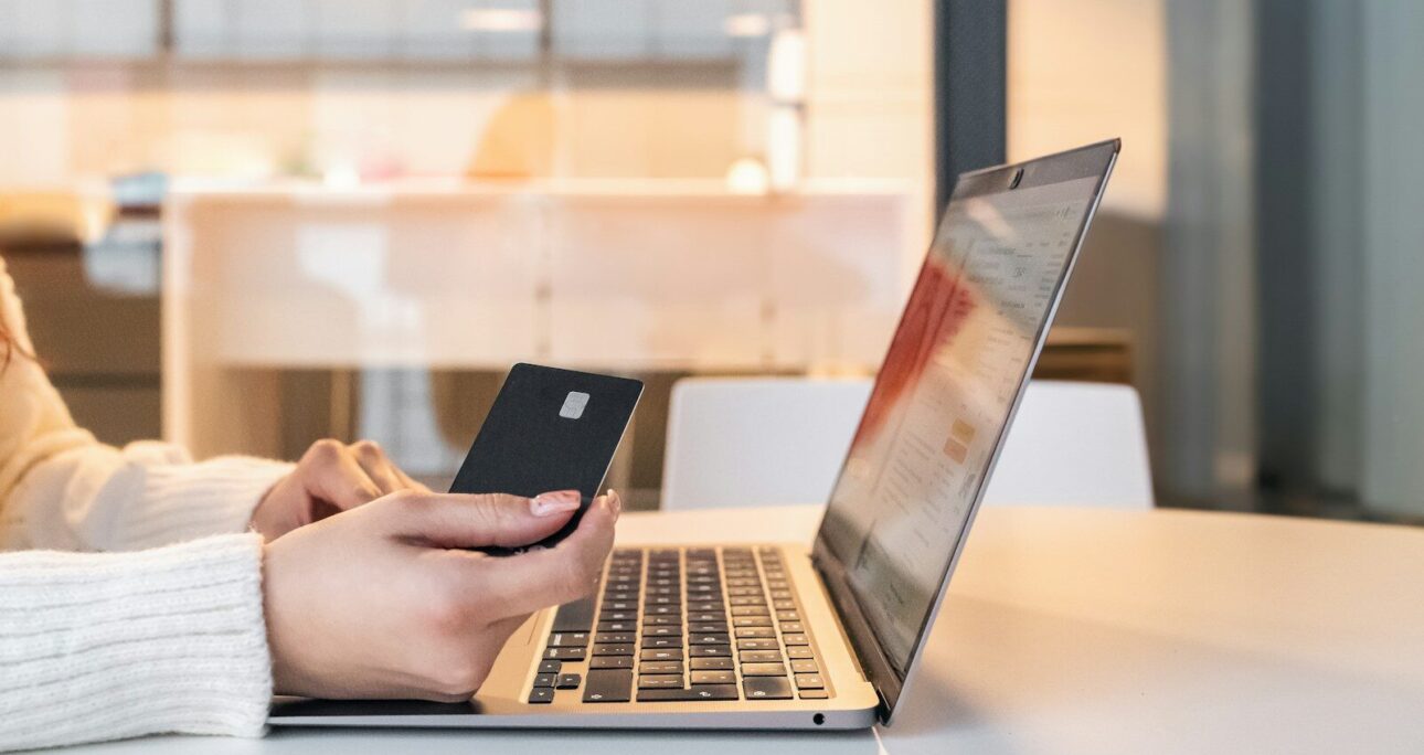 Maximize seus Resultados com Combinação de Alcance Orgânico e Anúncios Pagos